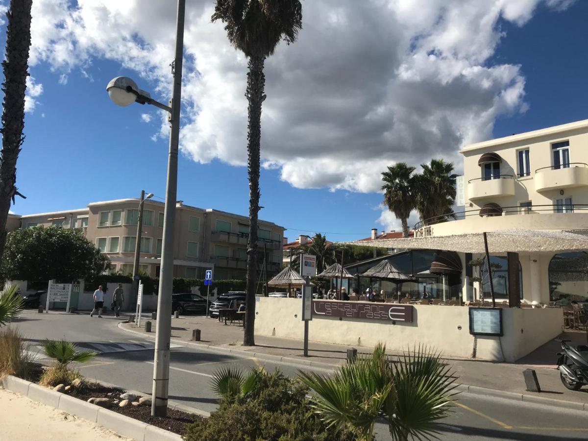 Blue Summer Vibes Appartment For 4P, Ac, Parking, Beachfront, Spa Access -5 ラシオタ エクステリア 写真